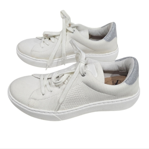 Söft Waylyn White Sneakers Size 6 NWT - Picture 5 of 9